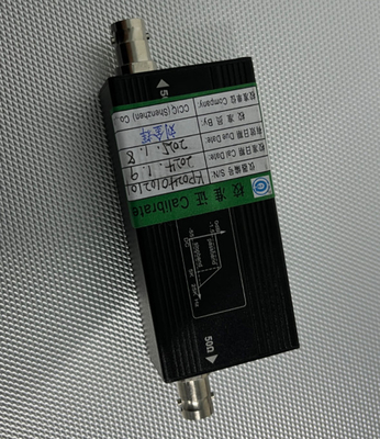 IEC 60335-1 เครื่องกรองผ่านต่ําแบบมีความต้านทานและความจุ ด้วยความถี่การลด -3 dB ของ 5 kHz ± 0,5 kHz